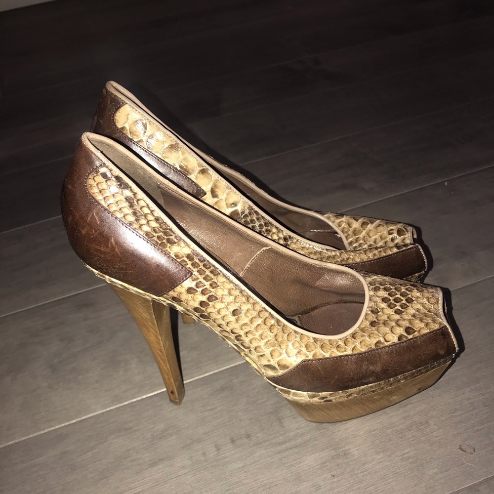 MARNI LEATHER PEEP TOE PLATFORM HEELS